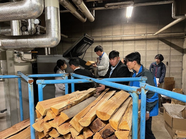 信州大学「モンゴルの若手研究者らが信州の森林保全と造林技術を学ぶ」